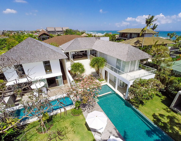 Villa Canggu Villas with 2 to 6 bedrooms near Echo Beach, Bali